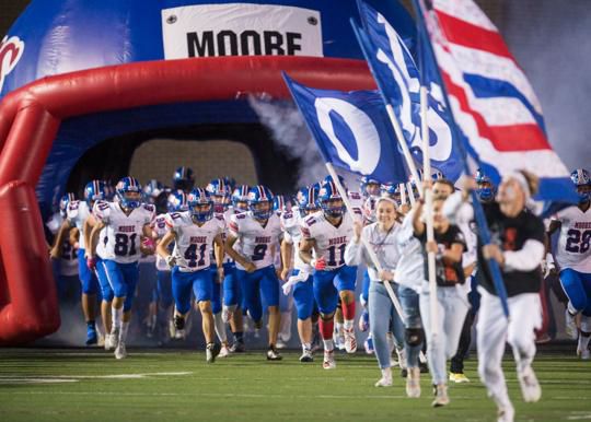 No. 8 Class 6AI: Moore Lions (5-3)